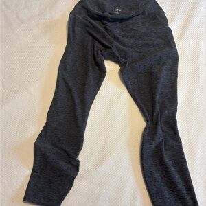 ALO Yoga  Women’s Charcoal Leggings